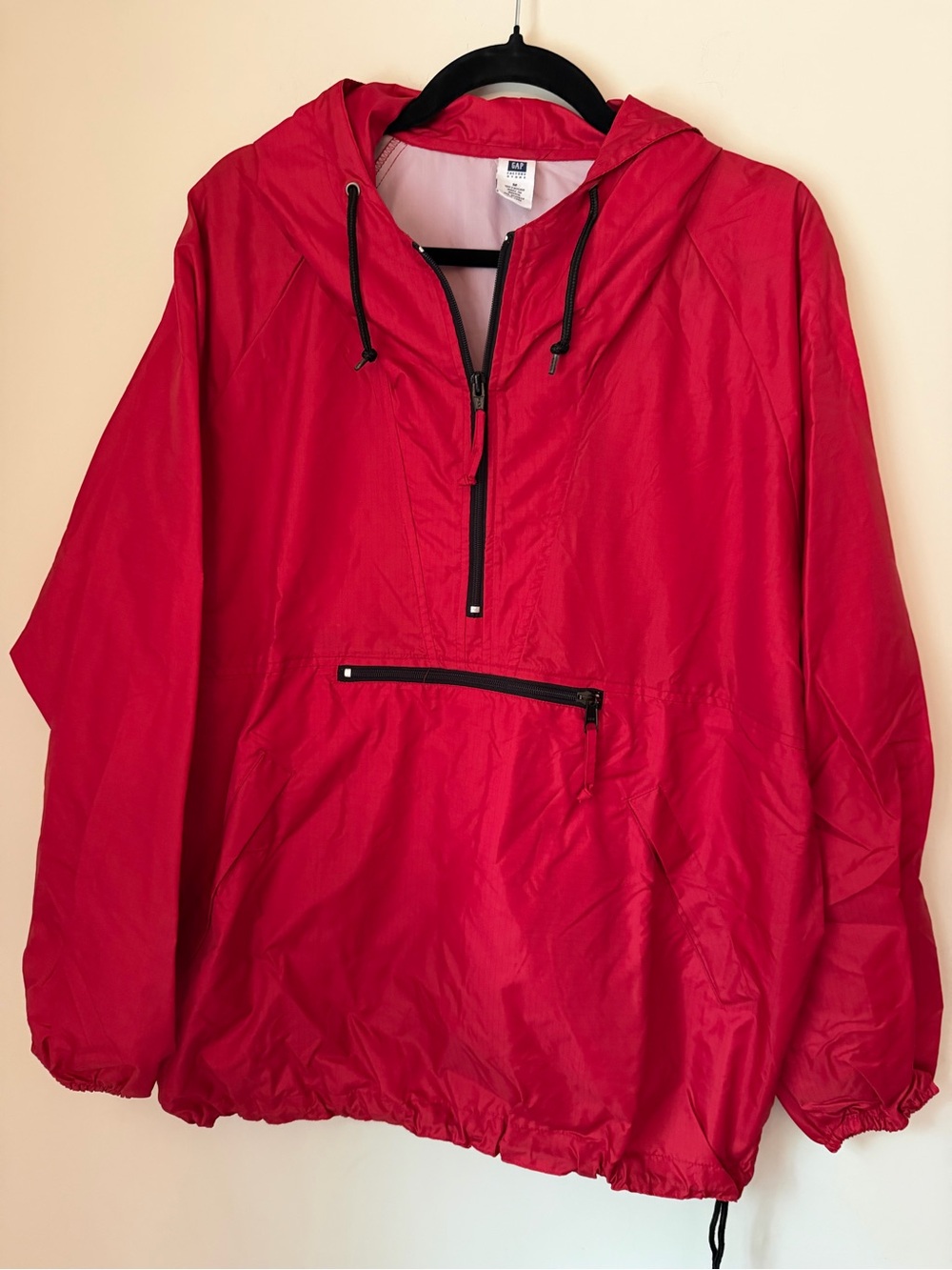 GAP Factory Red Packable Anorak Windbreaker Jacket Hooded Nylon M w/ Storage Bag